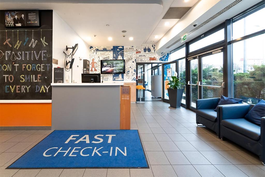 Ibis Budget Krakow Bronowice Ngoại thất bức ảnh
